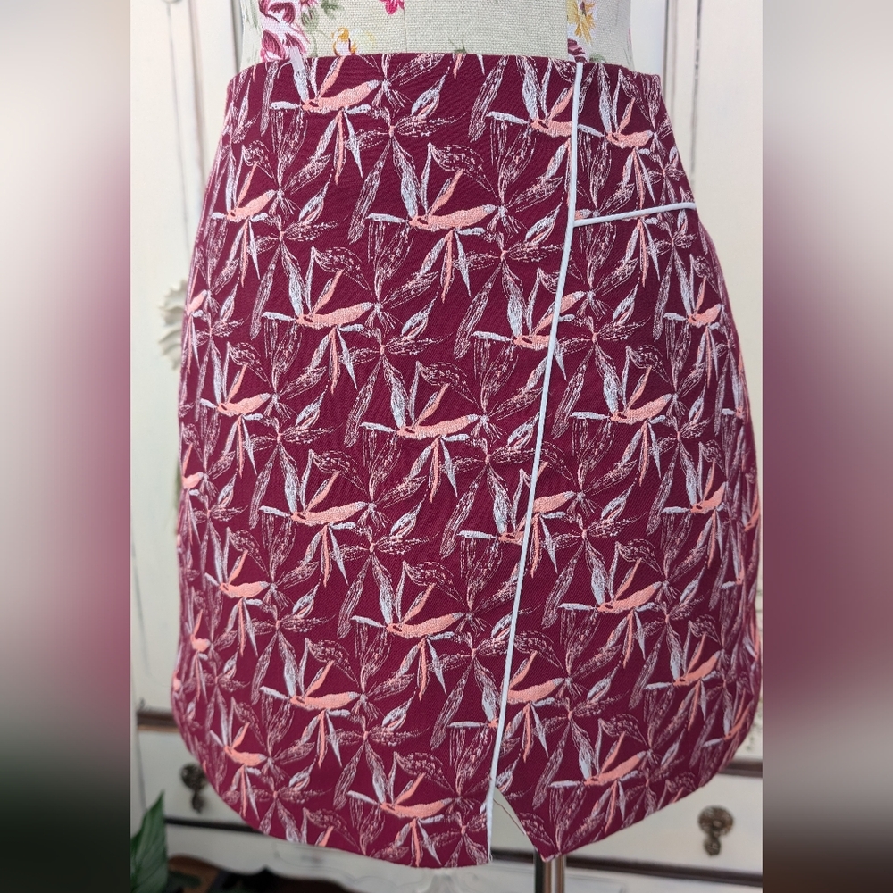 Floral Patterned Skirt in Burgundy and Pink -003